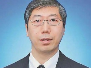 以选院士当导师（高层次人才引领科学研究，院士导师的优势与挑战）