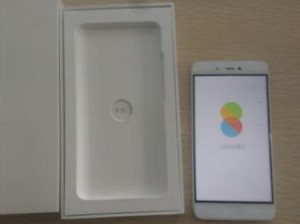 小米5s与魅蓝5s对比评测（颠覆性创新与性价比之争）