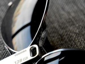 东芝U盘8G如何？（速度、容量、耐用性等实测分析）