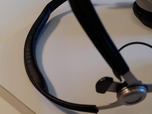 魅族套装中的拜亚耳机（带来震撼的音乐体验，让你畅享无限乐趣）