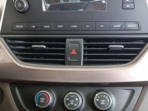 宝骏310耗油量解析（性能出众，省油经济的小型家用轿车）