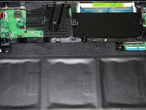 华硕台式机W8改W7教程（华硕台式机降级教程，一键将操作系统从Windows8改为Windows7）