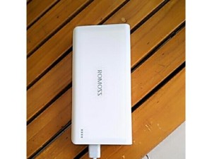 罗马仕充电宝——高品质便携充电的最佳选择（一款可靠、高效的充电宝，为您的移动设备提供无忧充电体验）