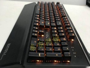 探索zk1300键盘的优势与特点（一款性能出众的高端机械键盘）